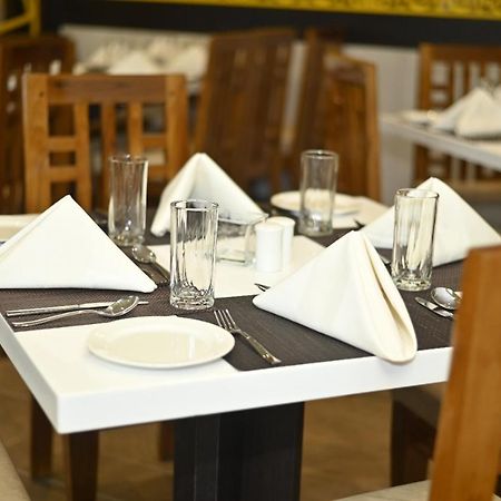 Hotel Rimi International Агартала Екстериор снимка