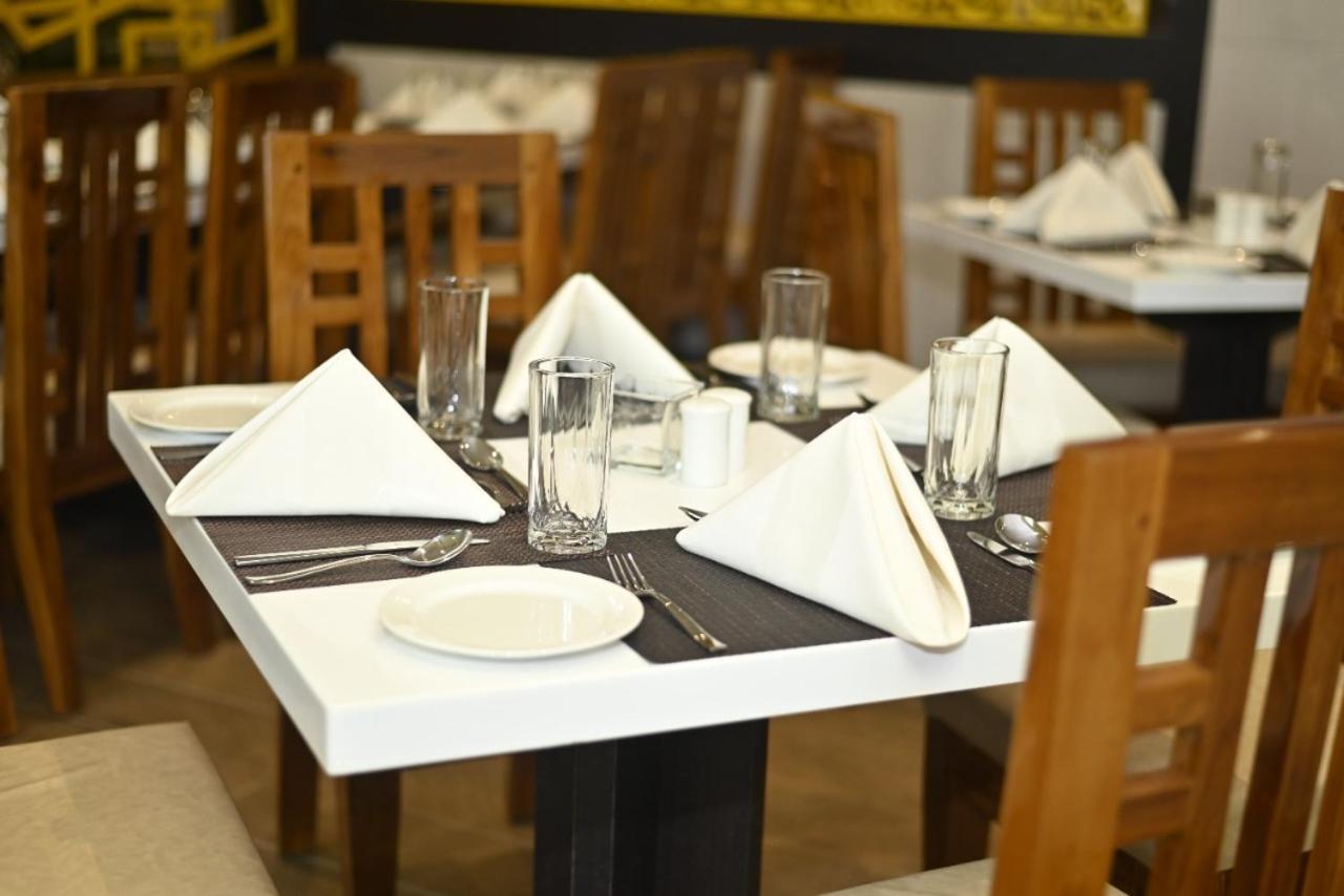 Hotel Rimi International Агартала Екстериор снимка