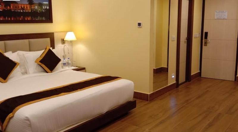 Hotel Rimi International Агартала Екстериор снимка