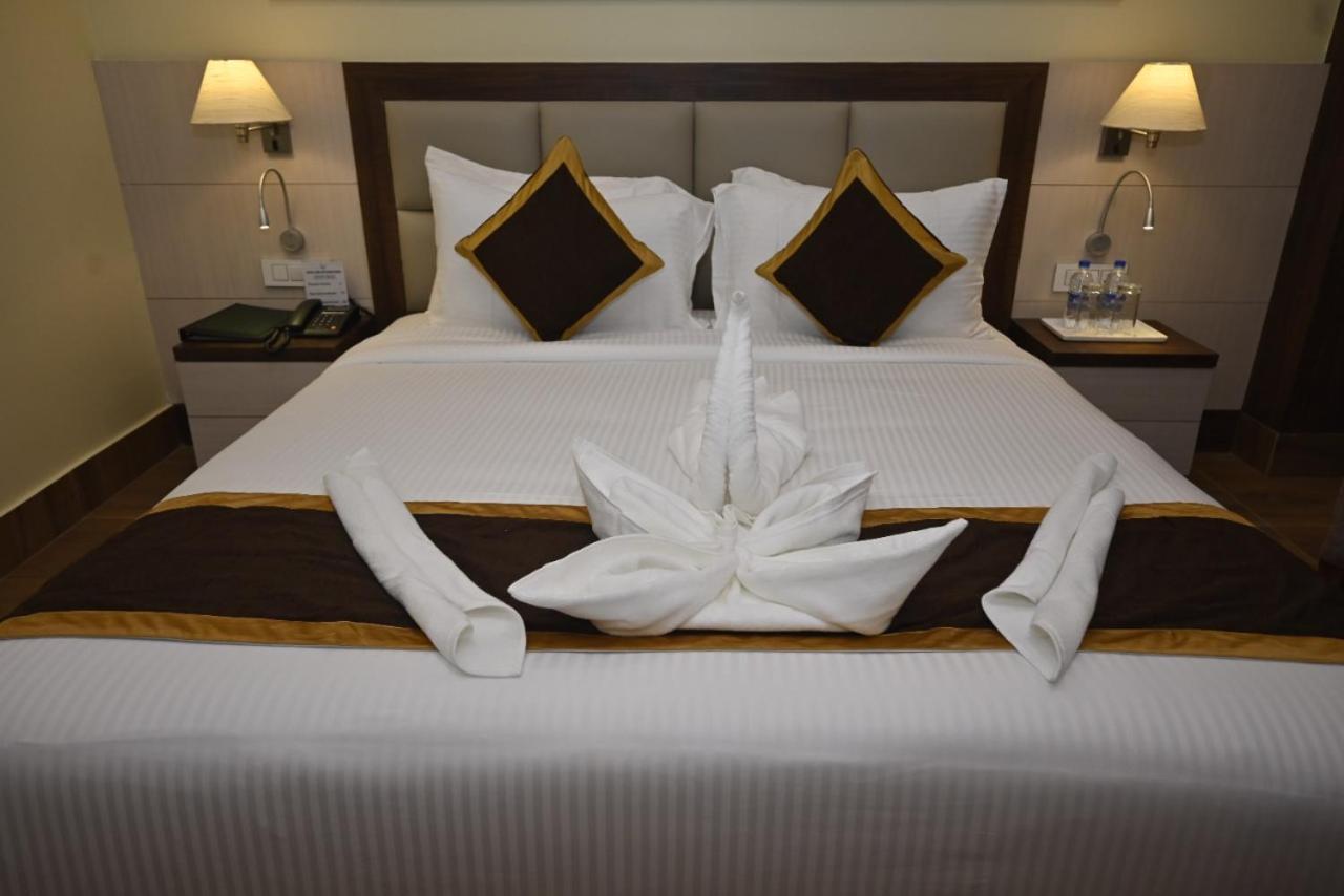 Hotel Rimi International Агартала Екстериор снимка