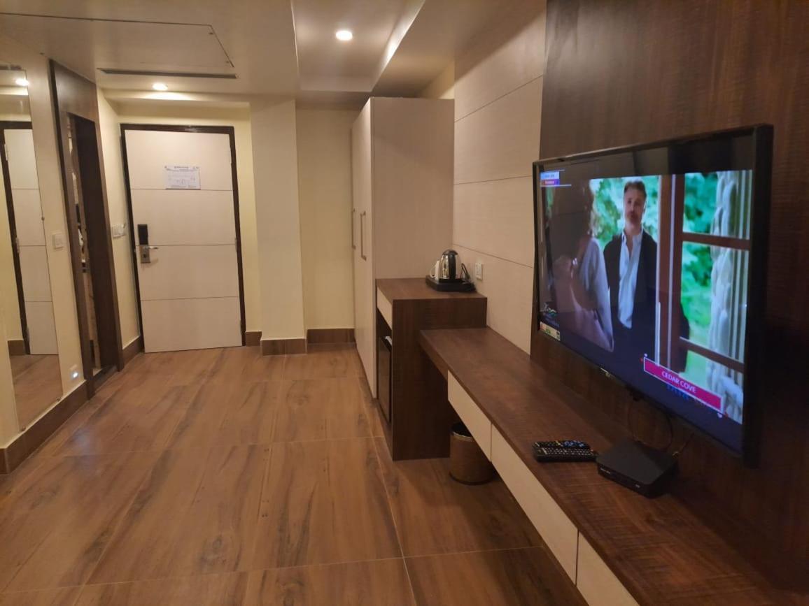 Hotel Rimi International Агартала Екстериор снимка