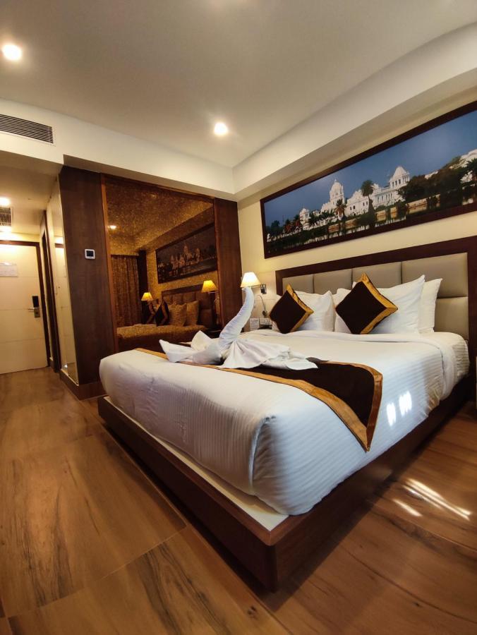 Hotel Rimi International Агартала Екстериор снимка