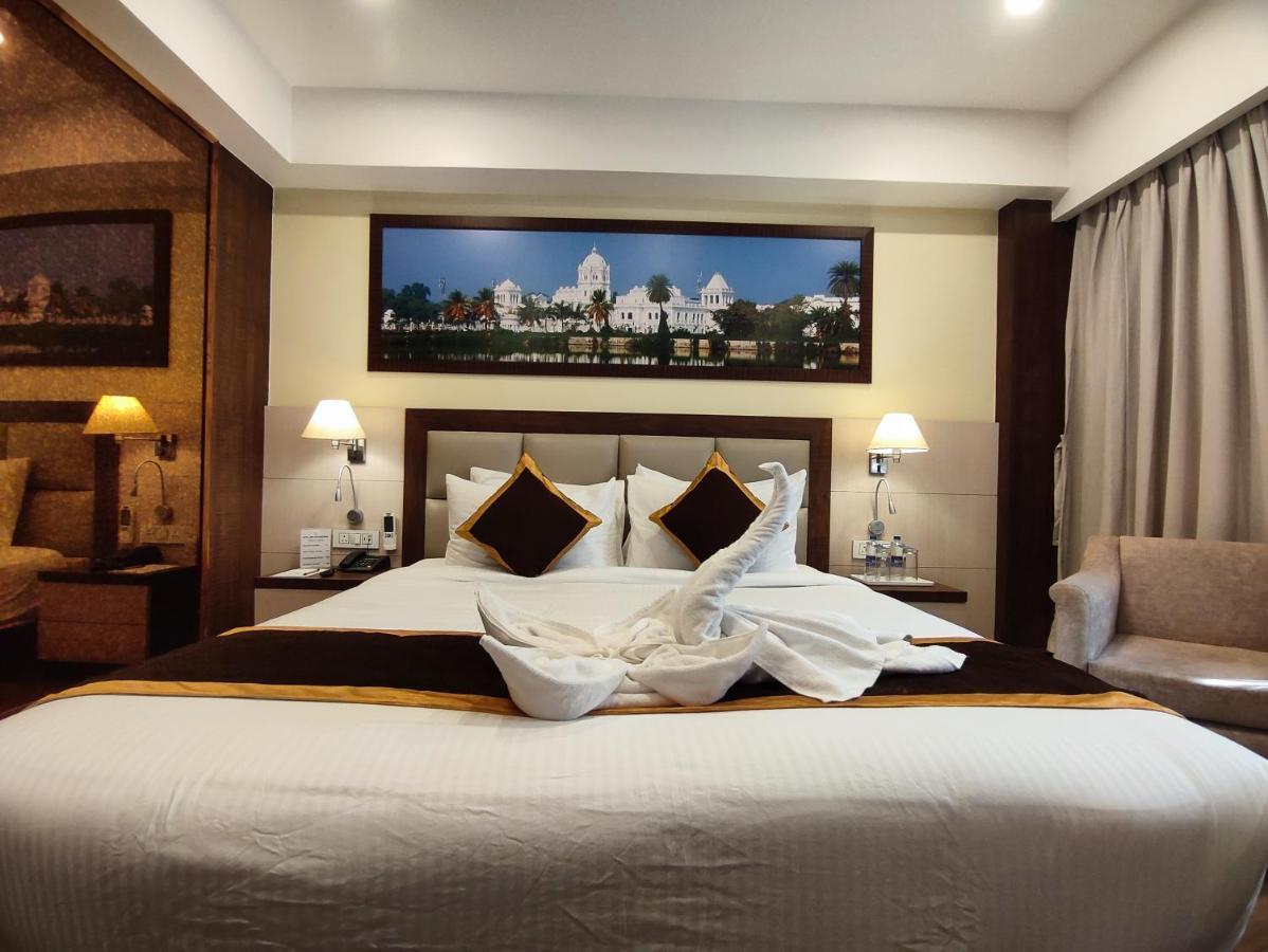 Hotel Rimi International Агартала Екстериор снимка