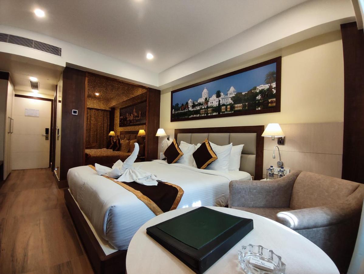 Hotel Rimi International Агартала Екстериор снимка